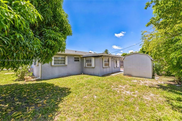 3 of 18 - 6701 Nw 6th St, Margate, FL