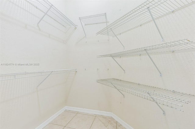 3 of 32 - 15802 Sw 63rd Ter, Miami, FL