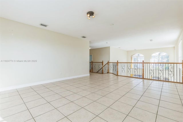 5 of 32 - 15802 Sw 63rd Ter, Miami, FL