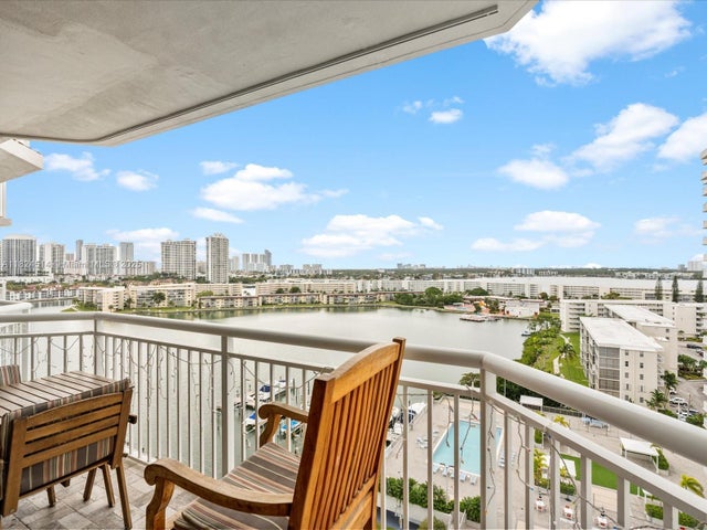 4 of 46 - 18071 Biscayne Blvd 1401, Aventura, FL
