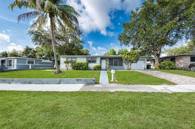 1 of 40 - 2410 Nw 170th Ter, Miami Gardens, FL