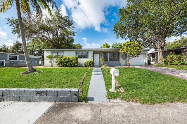 2 of 40 - 2410 Nw 170th Ter, Miami Gardens, FL