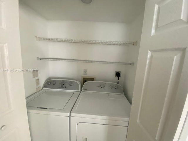 4 of 30 - 1155 Brickell Bay Dr 1202, Miami, FL