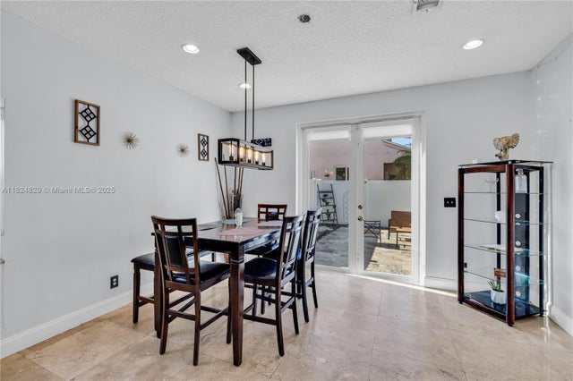 3 of 40 - 20709 Nw 1st St, Pembroke Pines, FL