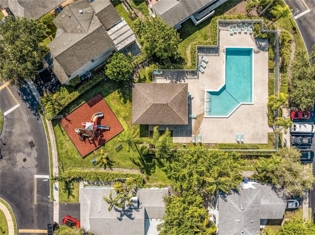 5 of 40 - 20709 Nw 1st St, Pembroke Pines, FL
