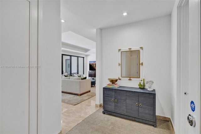 3 of 37 - 718 Valencia Ave 204, Coral Gables, FL