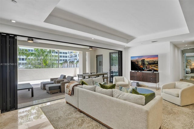 5 of 37 - 718 Valencia Ave 204, Coral Gables, FL