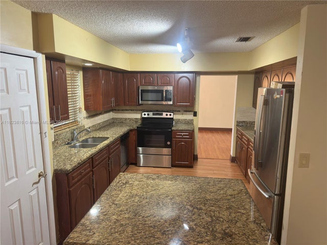4 of 46 - 2660 Huron Way, Miramar, FL
