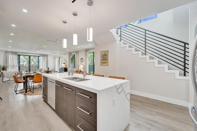 4 of 47 - 1101 Ne 16th Ter 1, Fort Lauderdale, FL