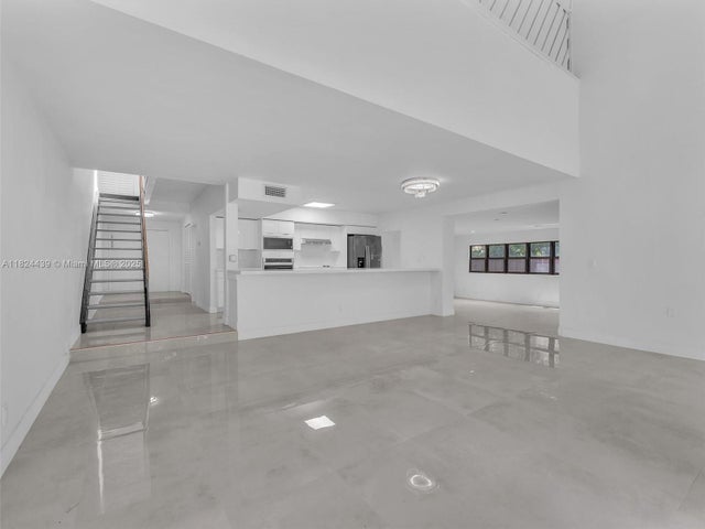 3 of 29 - 3427 Atlanta Dr, Hollywood, FL