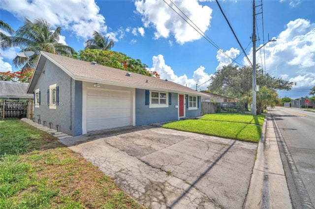 2 of 9 - 515 Ne 11th St, Fort Lauderdale, FL