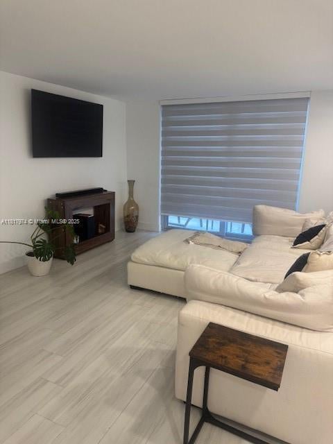 5 of 11 - 6039 Collins Ave 1516, Miami Beach, FL