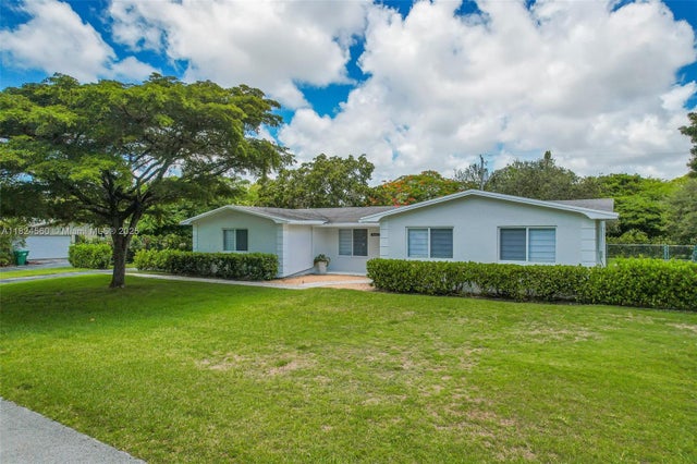 3 of 48 - 17460 Sw 85th Ave, Palmetto Bay, FL