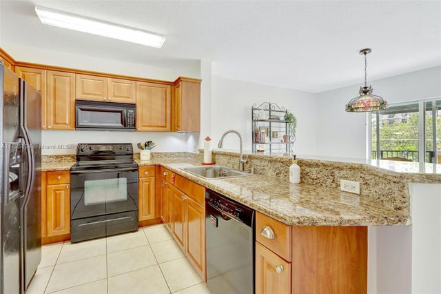 5 of 11 - 322 Madeira Ave. 402, Coral Gables, FL