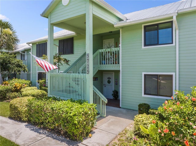2 of 39 - 5725 Pelican Pointe, Sebastian, FL