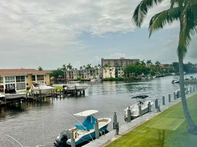 2 of 27 - 930 Se 9th Ave 11, Pompano Beach, FL