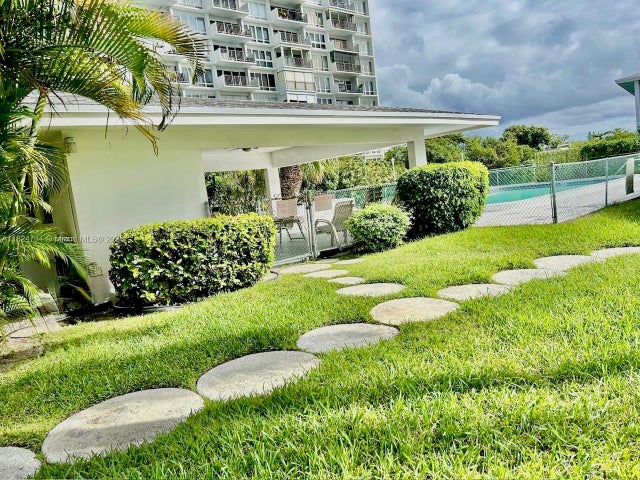5 of 27 - 930 Se 9th Ave 11, Pompano Beach, FL
