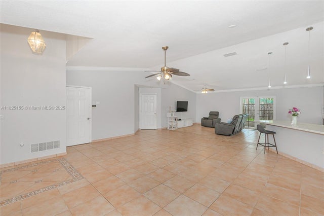 4 of 36 - 16859 Crestview Ln, Weston, FL