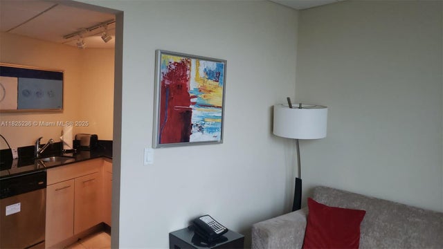 5 of 15 - 2670 E Sunrise Blvd 1411, Fort Lauderdale, FL