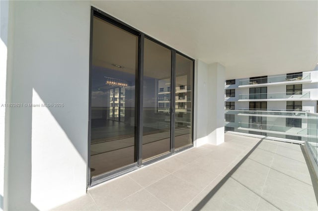 5 of 43 - 9801 Collins Ave 16y, Bal Harbour, FL