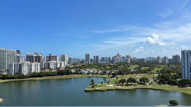 1 of 19 - 3625 N Country Club Dr 2205, Aventura, FL