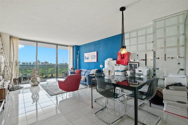 5 of 19 - 3625 N Country Club Dr 2205, Aventura, FL