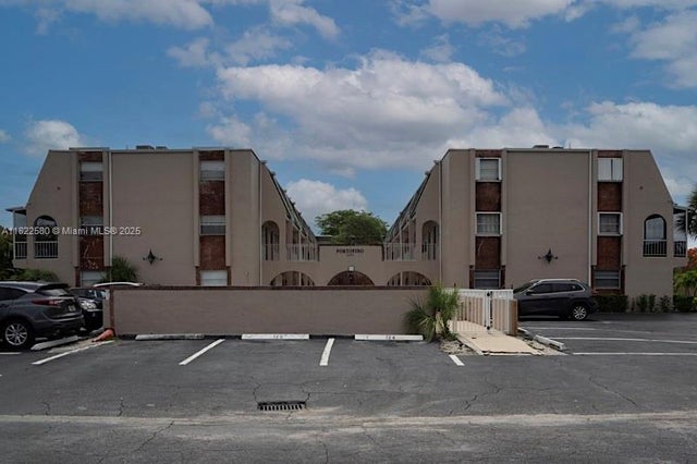 1 of 17 - 1100 Se 4th Ave 14, Deerfield Beach, FL