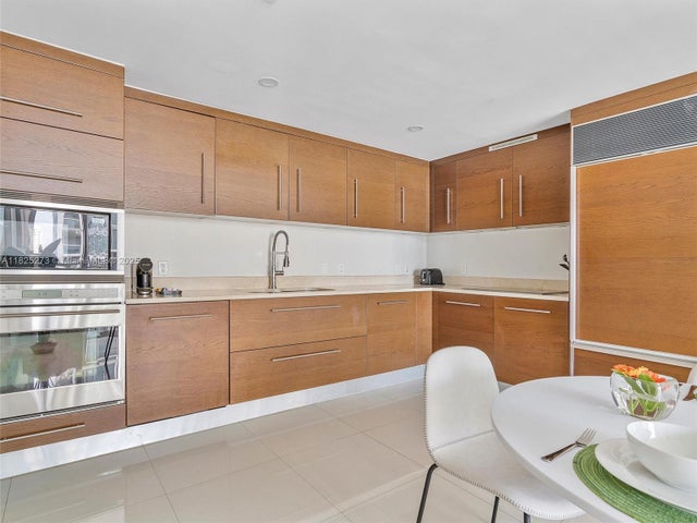 5 of 24 - 485 Brickell Ave 2501, Miami, FL