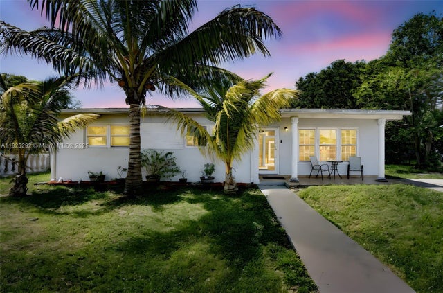 1 of 47 - 3610 Nw 171st St, Miami Gardens, FL