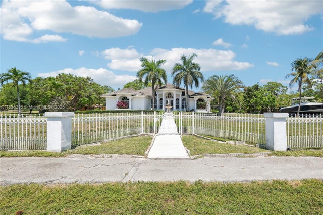 2 of 47 - 14387 Temple Blvd, Palm Beach, FL