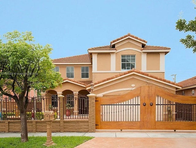 1 of 47 - 726 Nw 136th Ave, Miami, FL