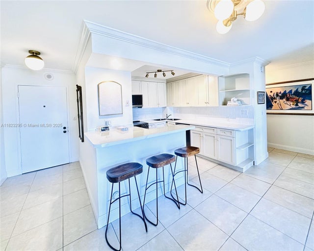 2 of 19 - 1625 Se 10th Ave 305, Fort Lauderdale, FL