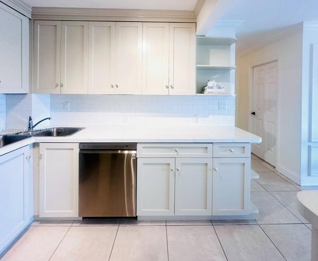 3 of 19 - 1625 Se 10th Ave 305, Fort Lauderdale, FL