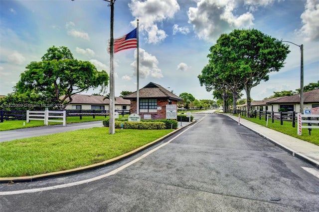 1 of 44 - 4764 Greentree Cres A, Boynton Beach, FL