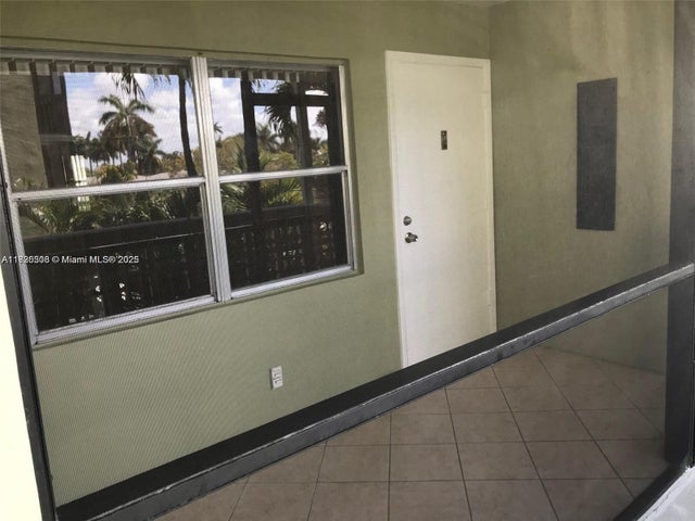 4 of 19 - 1425 Arthur St 311b, Hollywood, FL