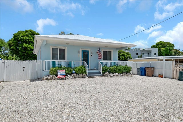 2 of 41 - 939 Plantation Rd, Key Largo, FL