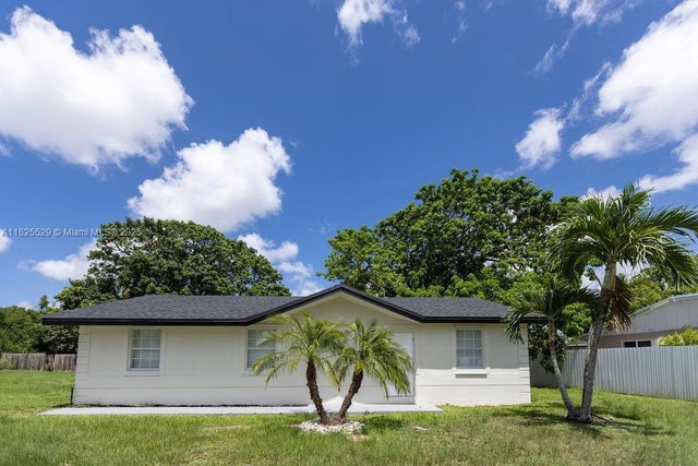 3 of 31 - 355 Sw 17th Ave, Homestead, FL
