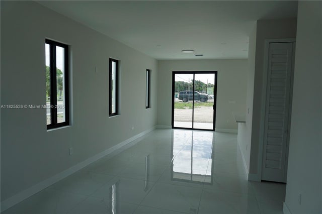 4 of 15 - 21919 Sw 124 Ave, Miami, FL