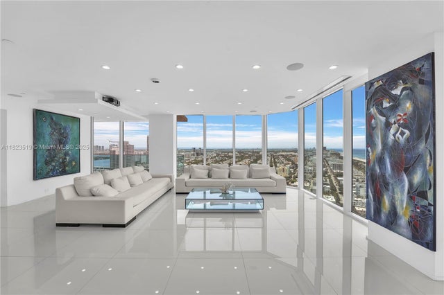 2 of 81 - 300 S Pointe Dr 3405, Miami Beach, FL