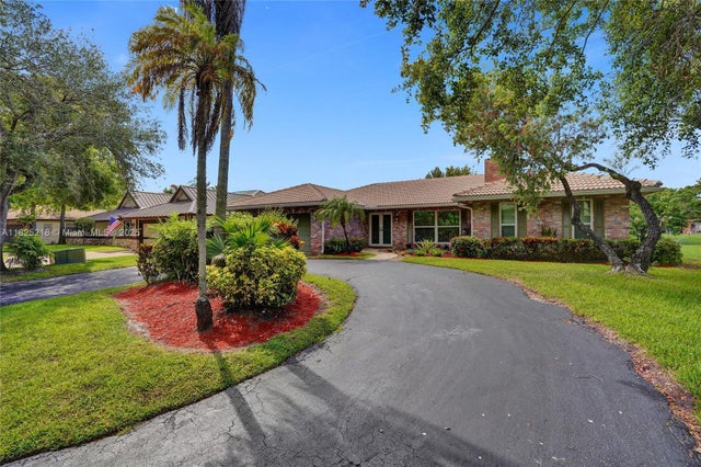 4 of 38 - 10967 Nw 12th Dr, Coral Springs, FL