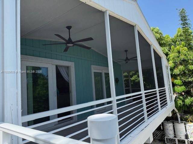 5 of 9 - 380 Mahogany Dr, Key Largo, FL