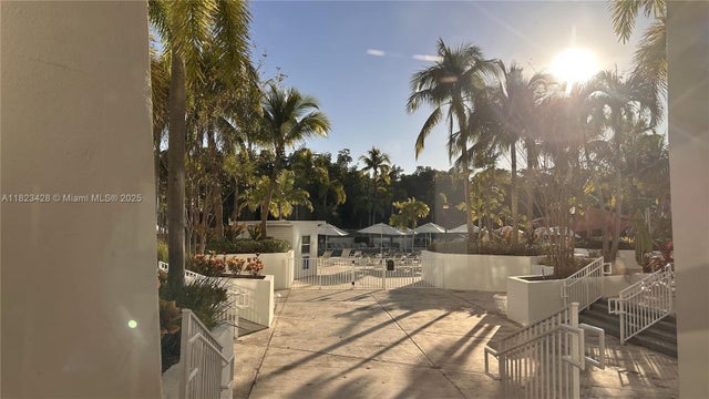 3 of 34 - 100 Bayview Dr 1030, Sunny Isles Beach, FL