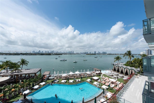1 of 20 - 1100 West Ave 506, Miami Beach, FL