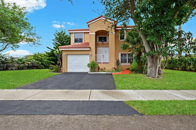 1 of 27 - 4333 Sw 84th Ter, Davie, FL