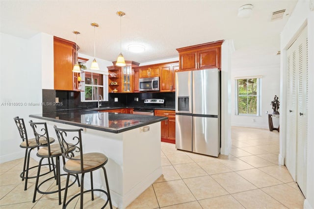 3 of 27 - 4333 Sw 84th Ter, Davie, FL
