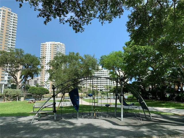 3 of 18 - N/A, Miami, FL