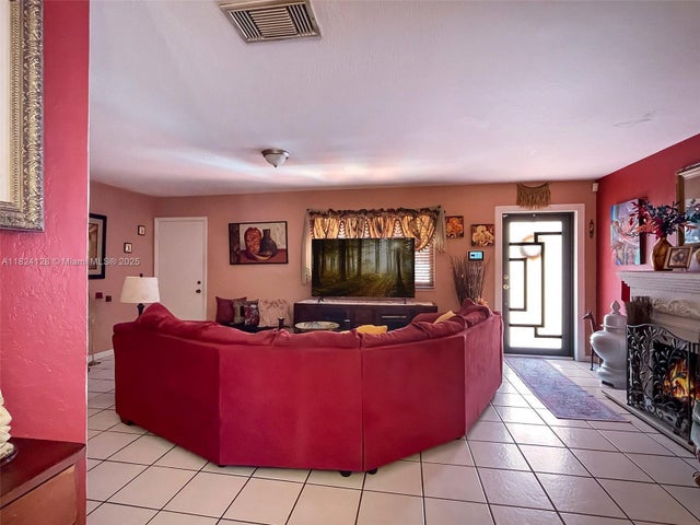 2 of 13 - 18003 Sw 153rd Pl, Miami, FL