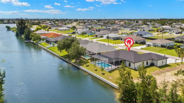 3 of 38 - 225 Ne 8th Terr, Cape Coral, FL