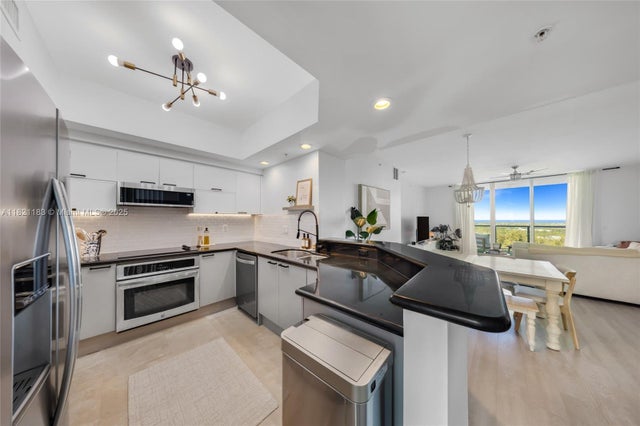 4 of 38 - 15051 Royal Oaks Ln 1901, North Miami, FL