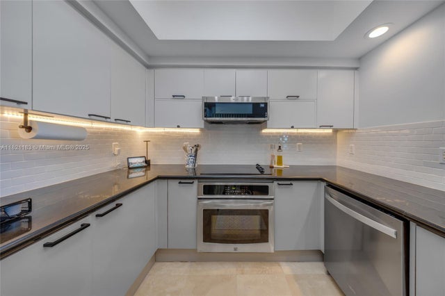 5 of 38 - 15051 Royal Oaks Ln 1901, North Miami, FL